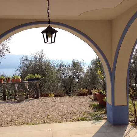 Charming House In With Pool Gargnano
